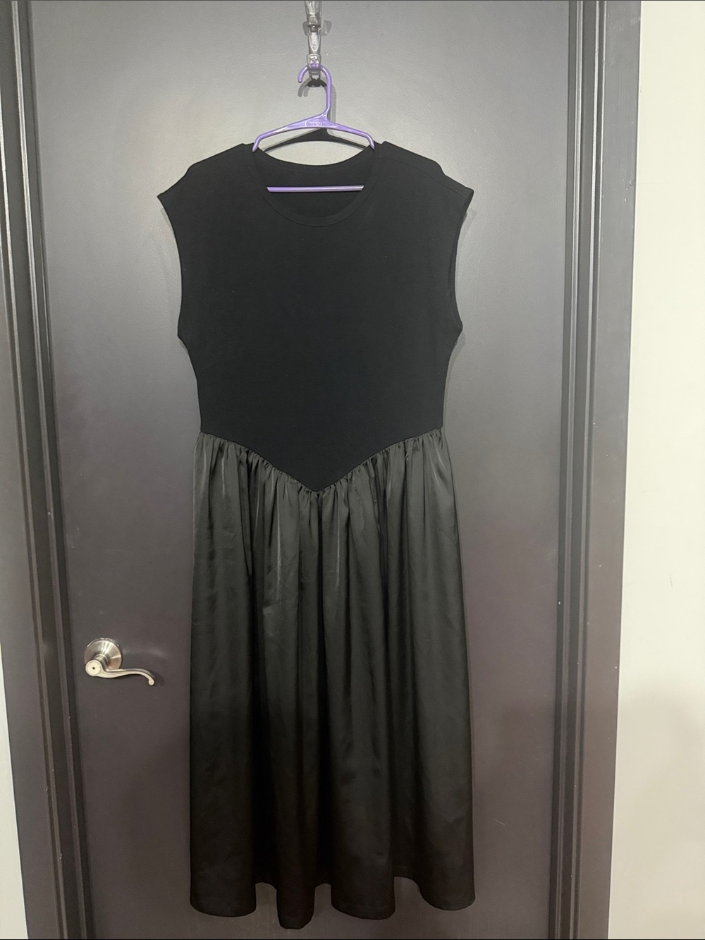 Black Cap sleeved Midi Dress - Classic Women's Dress